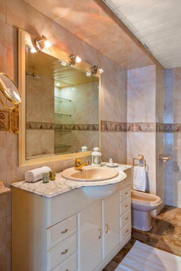 Hsh Suites Magdalena Seville Ngoại thất bức ảnh
